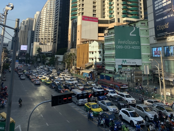 ASEANにおける電気自動車（EV）の生産大国を目指すタイの政策と課題